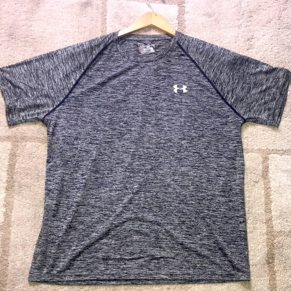 Mens gray short sleeve underarmour T-shirt - Picture 1 of 3